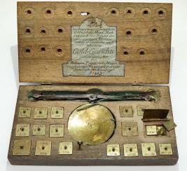 Münzwaagenkasten, Nürnberg, J. F. Mayer 