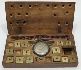 Münzwaagenfragment, Mayer, Nürnberg 