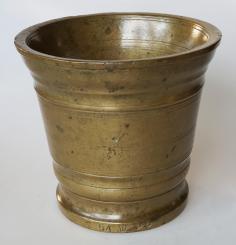 Großer Mörser, gemarkt, 18. / 19. Jh. 