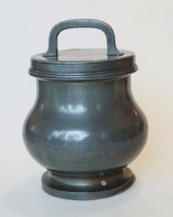 Zinn-Deckeldose, Paris, um 1880. 